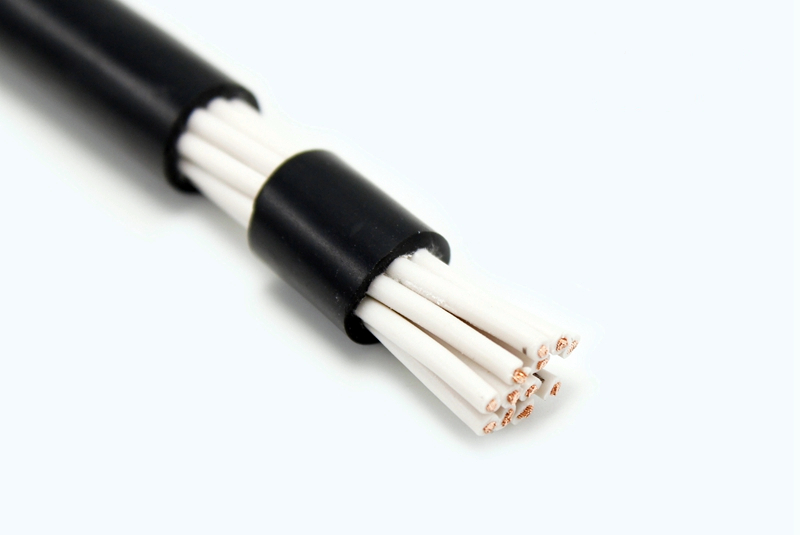 PVC柔性电机电缆0.6/1KV