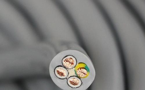 高柔性PUR动力电缆