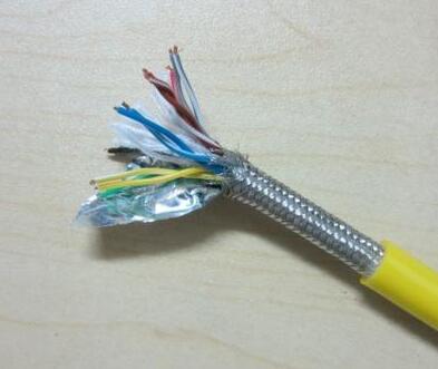 高柔性抗拉耐油信号电缆