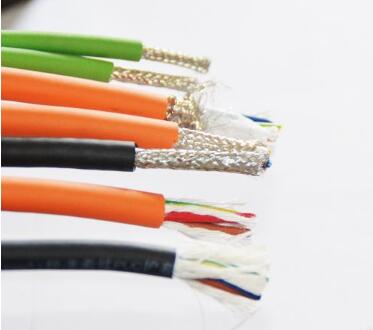 高柔性坦克链电缆