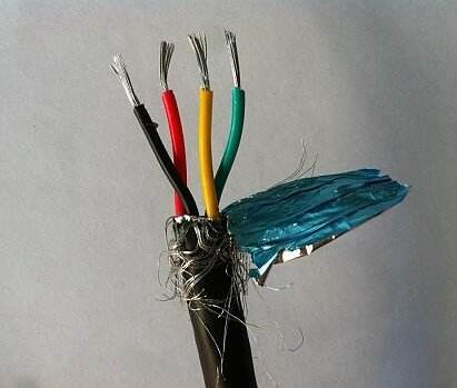 超柔性拖链电缆屏蔽30*0.5