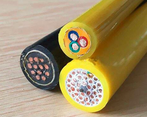 加钢丝抗拉柔性电缆